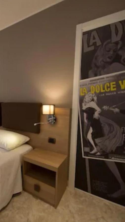 Dolcevita Rooms Arma di Taggia Bagian luar foto
